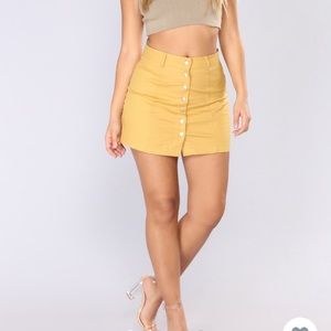 Fashion nova button skirt